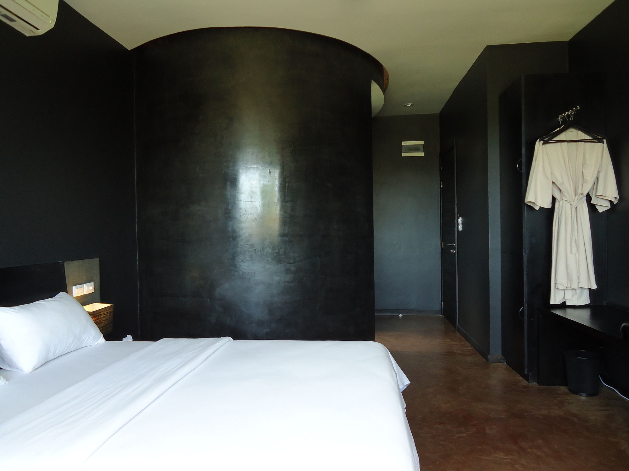Men S Resort And Spa - Caters To Gay Men Sziemreap Kültér fotó