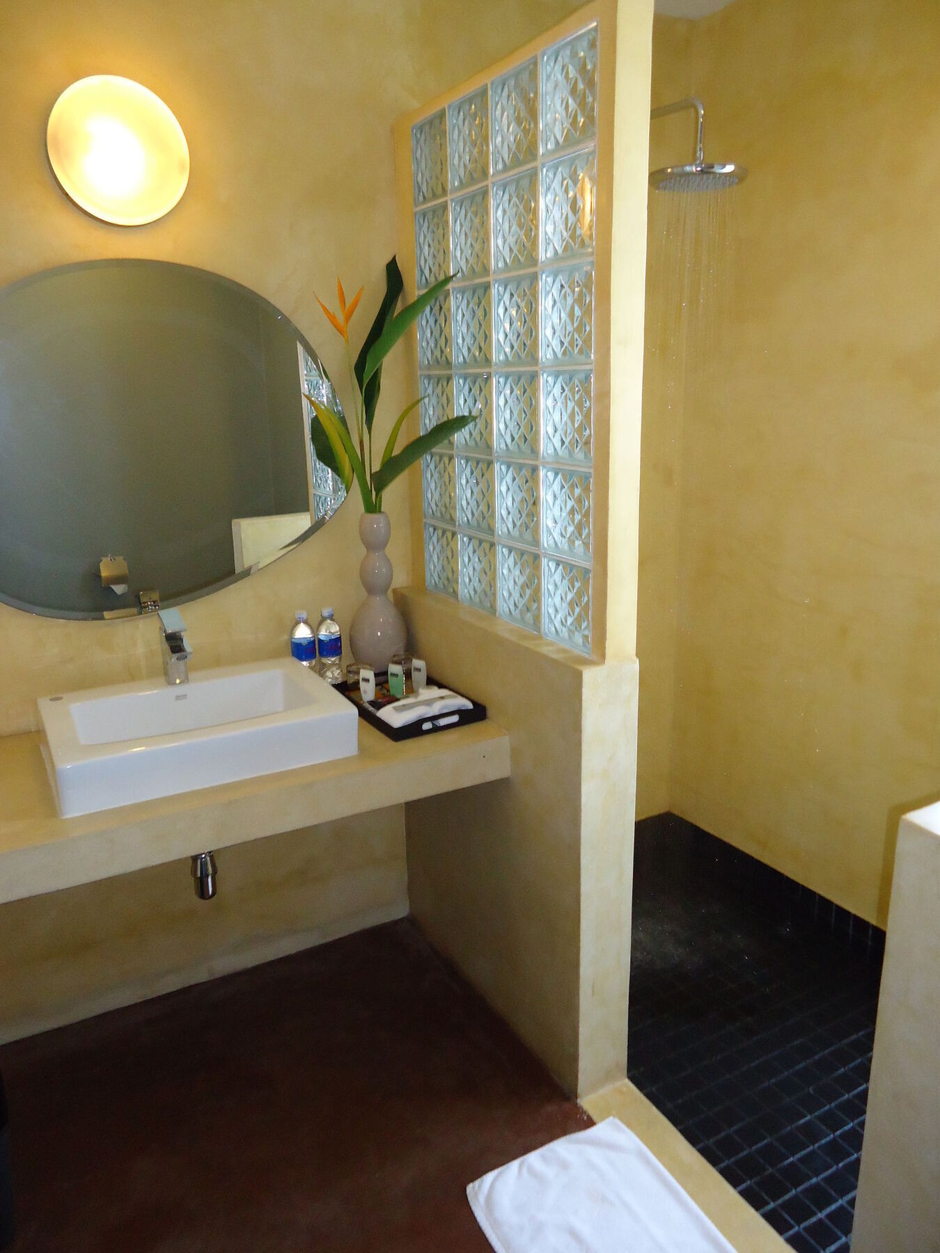 Men S Resort And Spa - Caters To Gay Men Sziemreap Kültér fotó